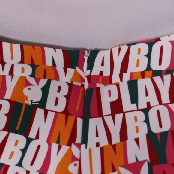 🅽🅴🆆 𝗥𝗔𝗥𝗘 𝐏𝐋𝐀𝐘𝐁𝐎𝐘 colorful Playboy bunny shorts, women’s Medium