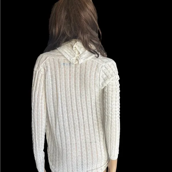 Alice &amp; Olivia -ivory Eyelet KnitDraped Neckline Sweater Sz (?)