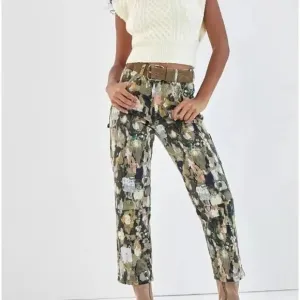 Anthropologie Pilcro Ultra High-Rise Relaxed Carpenter Jeans Womens Size 29