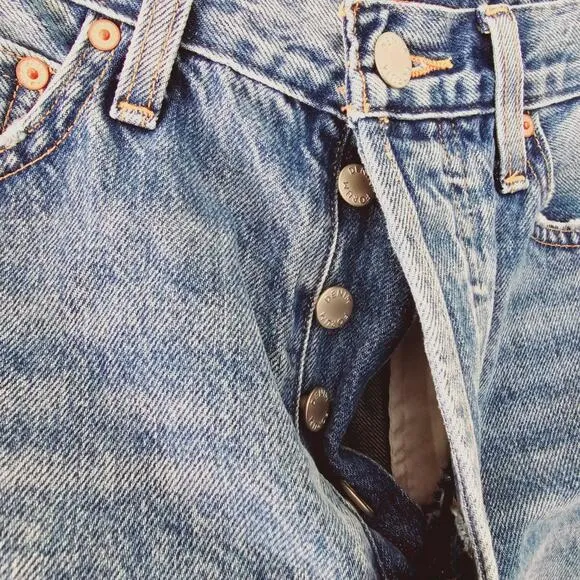 Aritzia Denim Forum Nina Midi Jean Shorts With Raw Hem Denim Women's Size 27