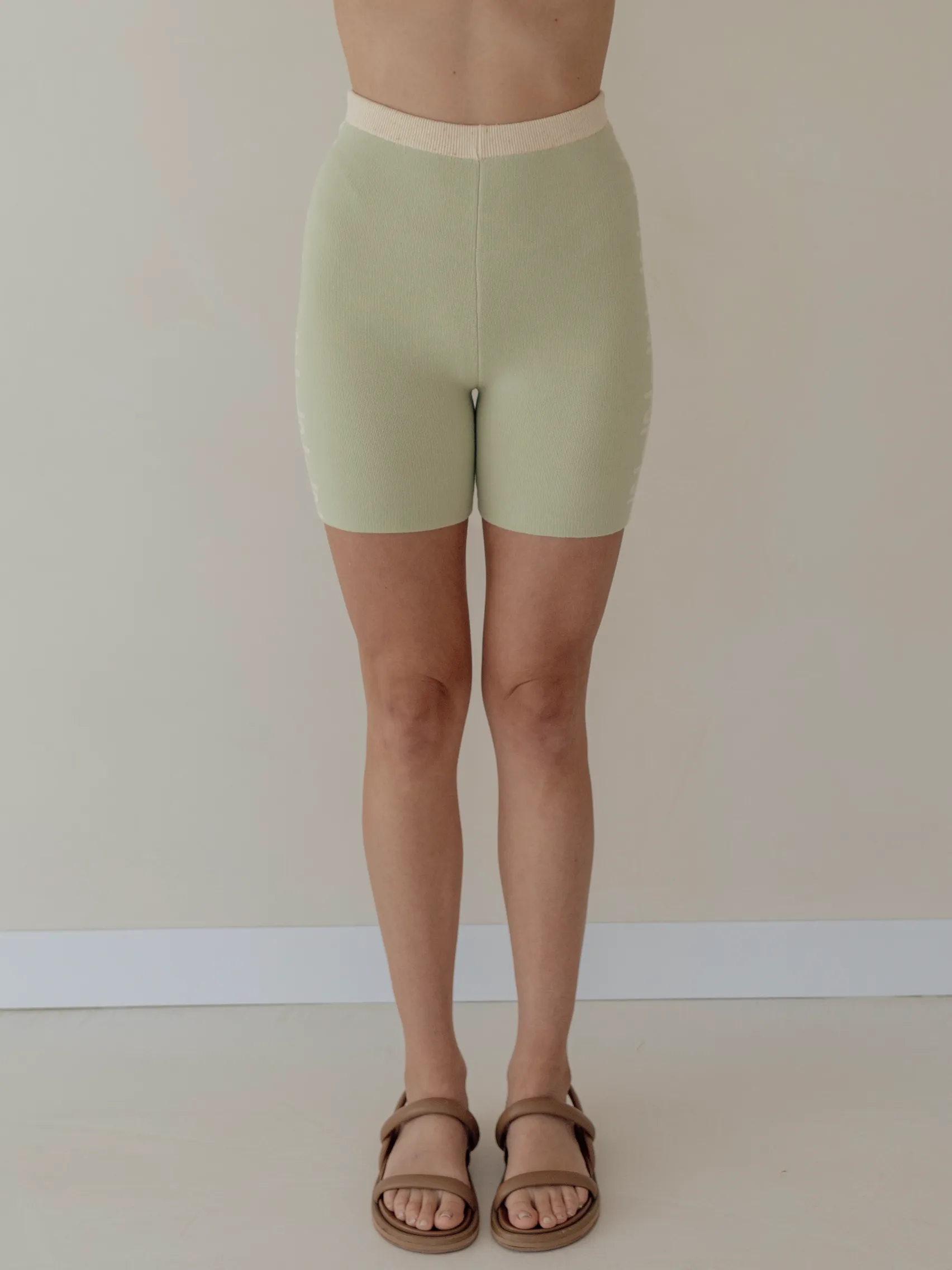 BIKE SHORTS | TALLOW (WOMEN'S)