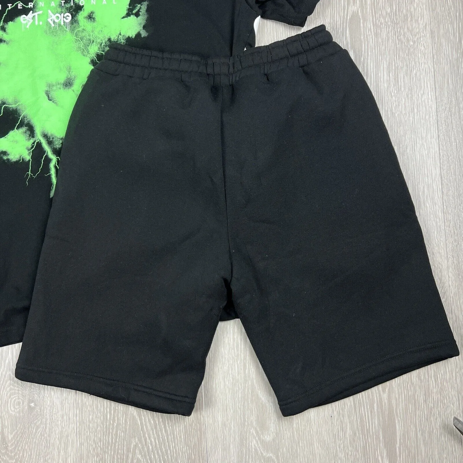 Boohoo Man Black T-Shirt & Sweatshort Set Size M