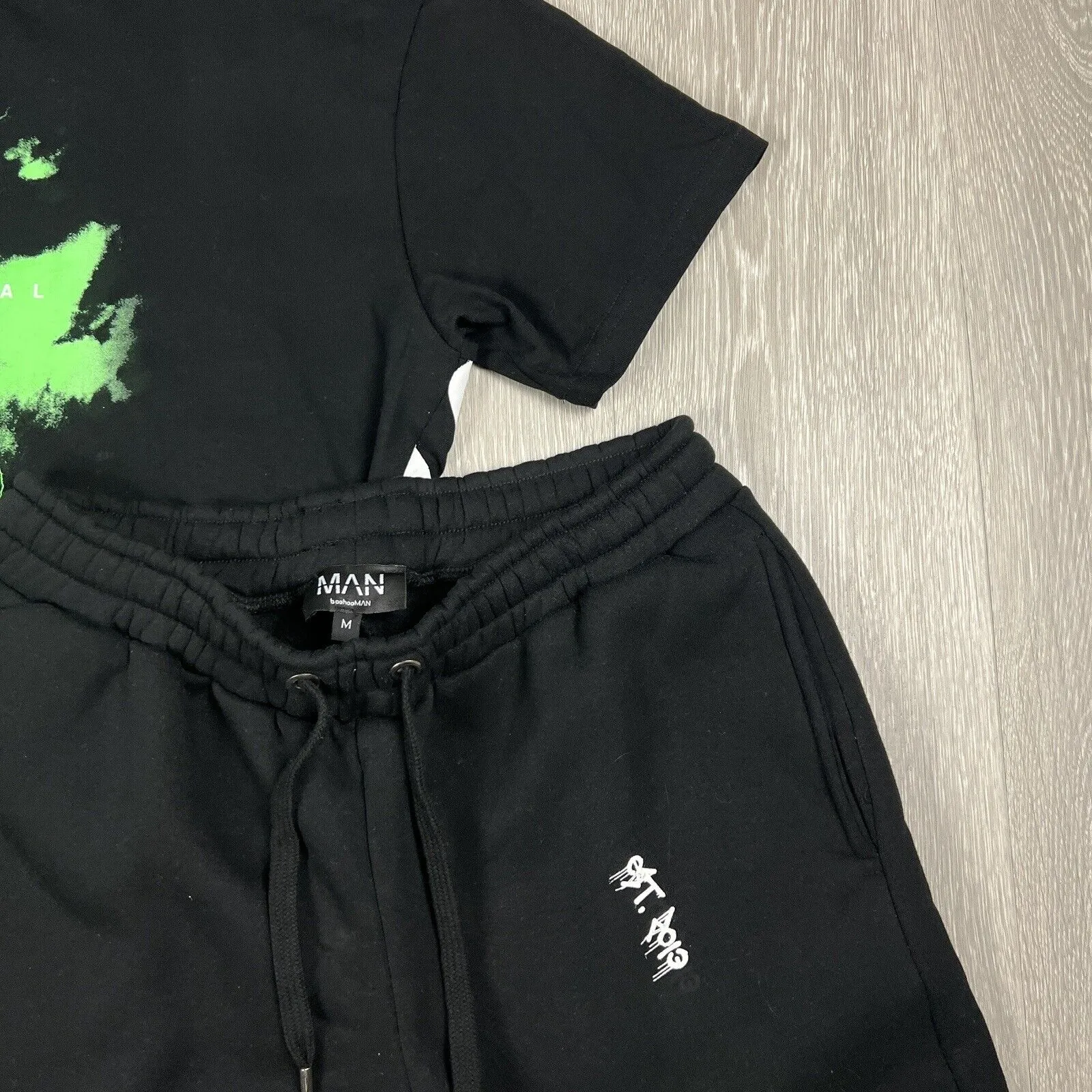Boohoo Man Black T-Shirt & Sweatshort Set Size M