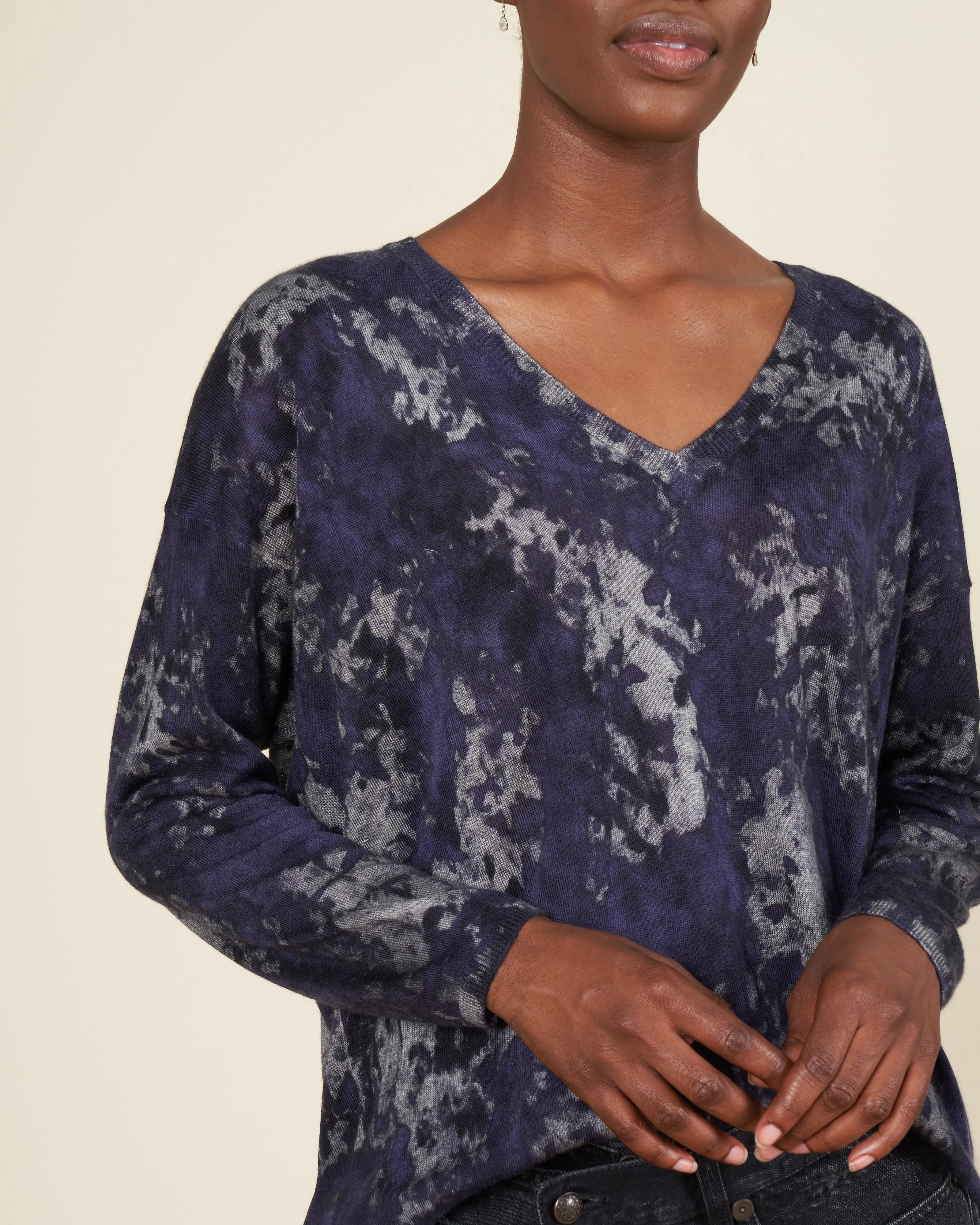 boreal oversize v neck pullover - prune