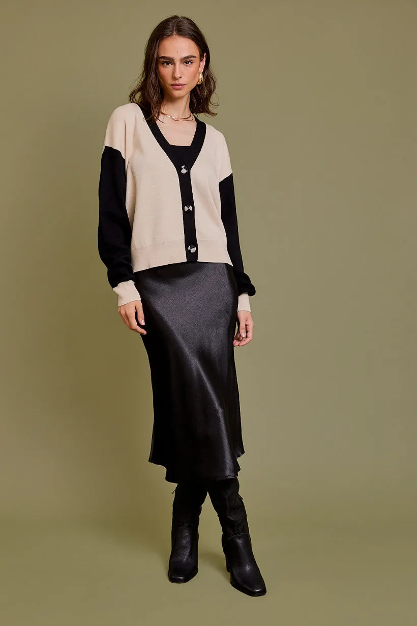Contrasting Buttons Cardigan