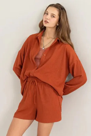 CRINKLE KNIT SHIRT AND SHORTS SET