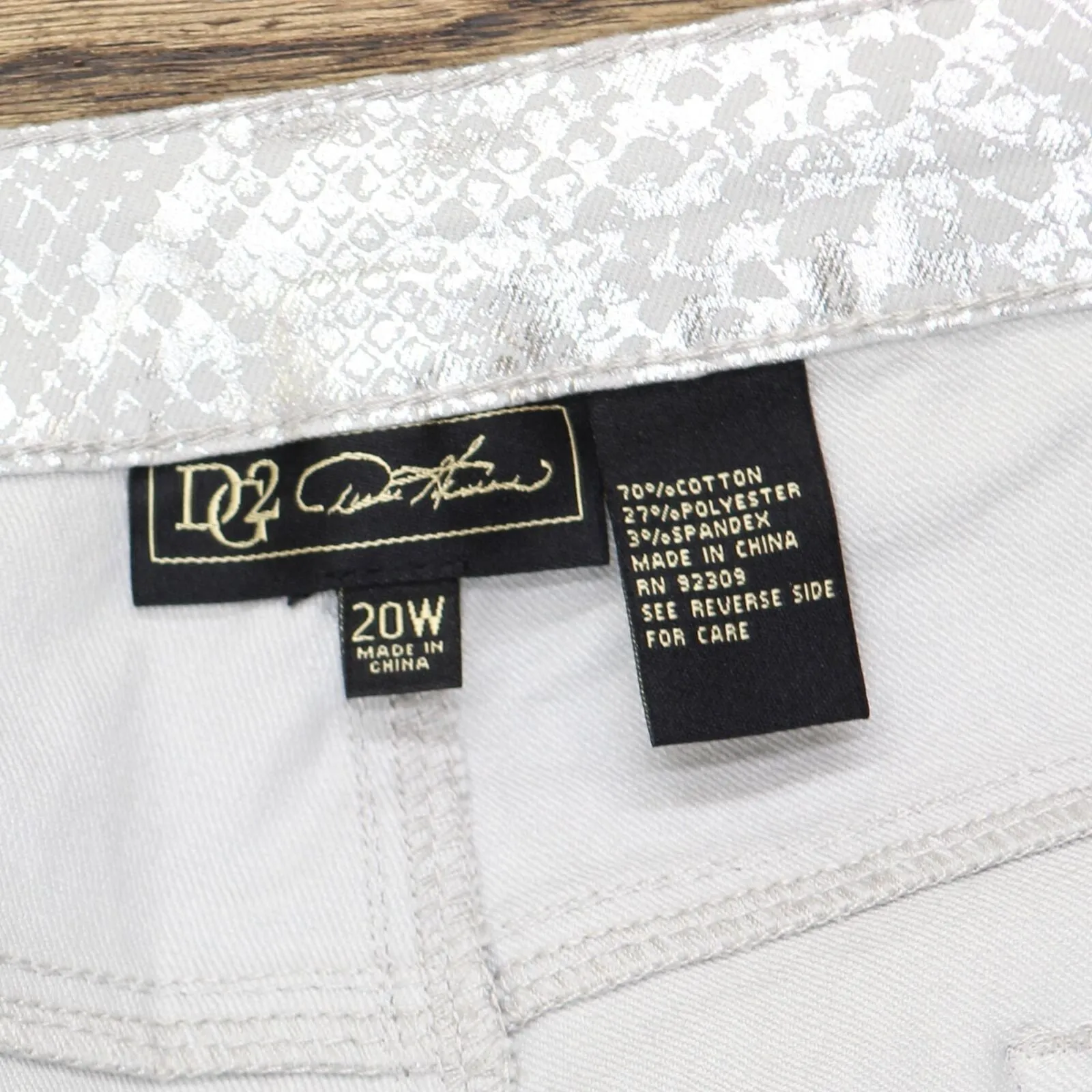 DG2 by Diane Gilman Womens Plus Stretch Foil-Print Skinny Jean