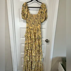 Entro Floral Tiered Maxi Dress - EUC
