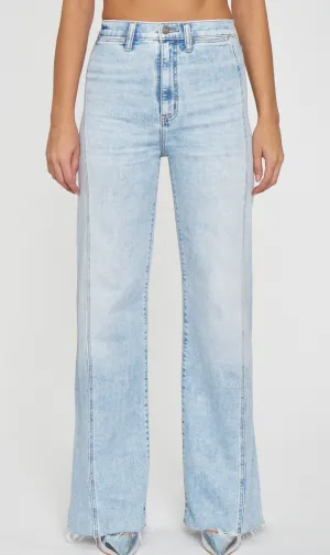 FAR OUT WITH SEAMING JEAN
