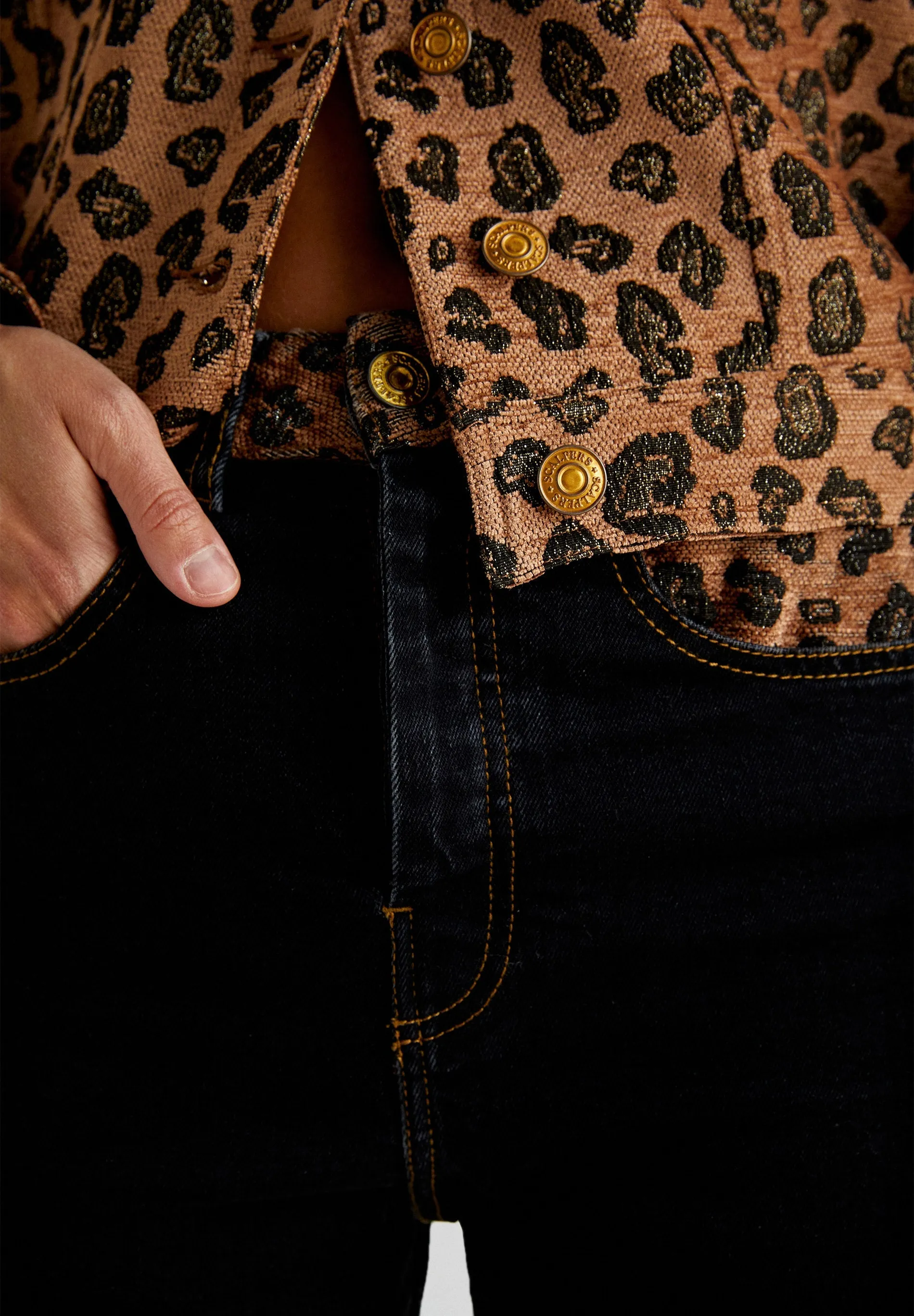 JEANS PORMENOR ESTAMPADO ANIMAL