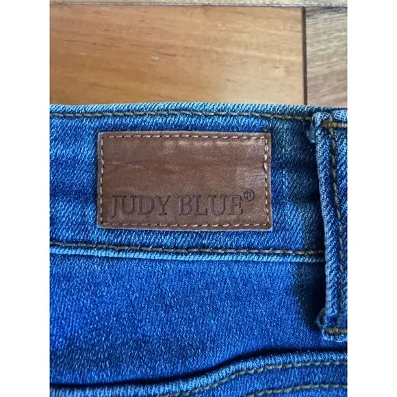 Judy Blue Jeans Women's 5/27 Relaxed Fit  Blue Denim Mid Rise