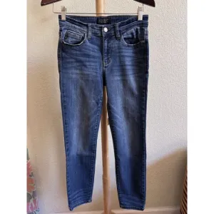 Judy Blue Jeans Women's 5/27 Relaxed Fit  Blue Denim Mid Rise