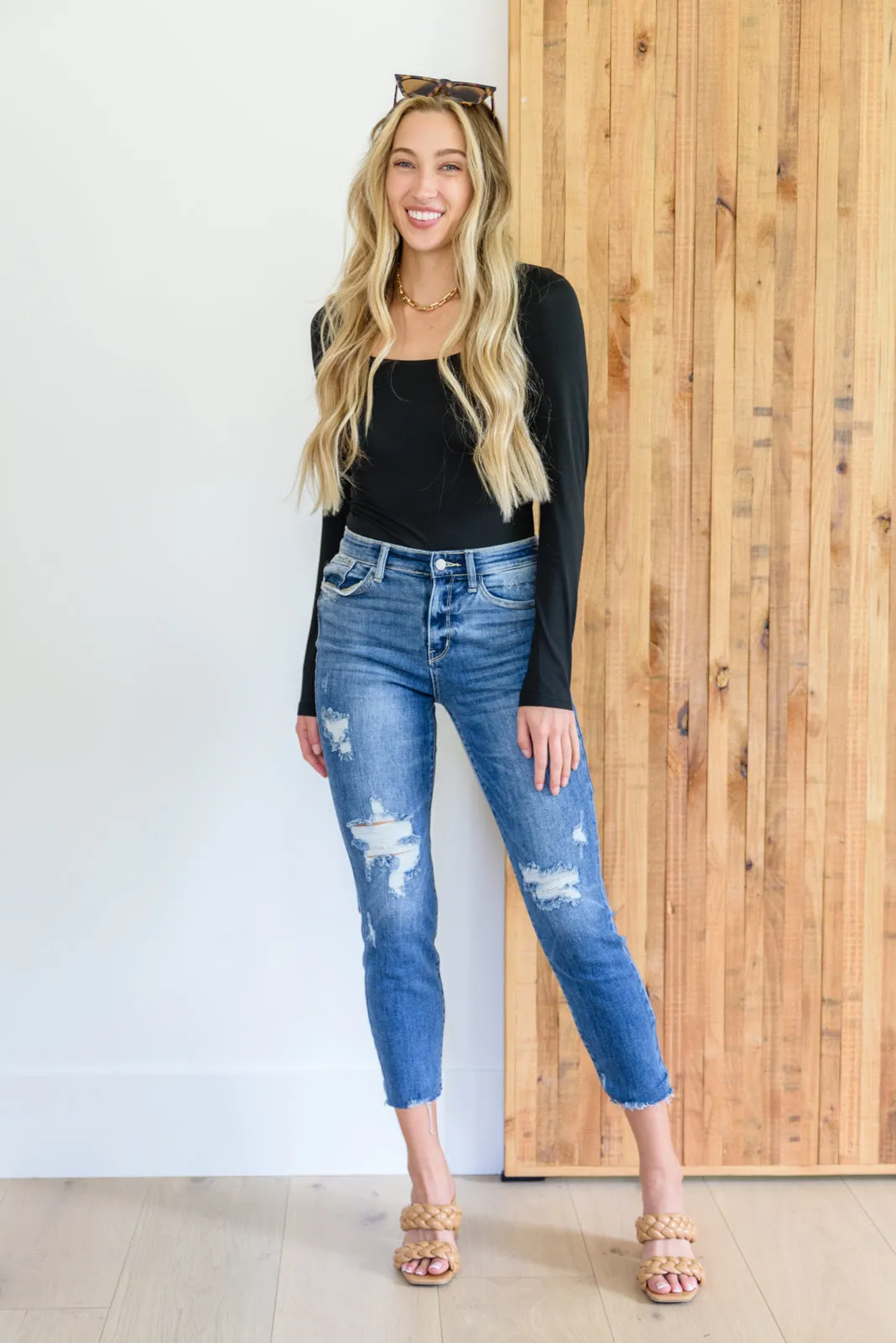 JUDY BLUE Kyla Destroyed Hi Waist Relaxed Fit