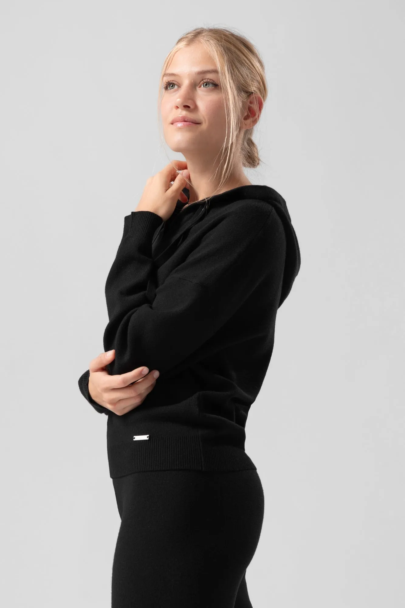 Knitted hoodie Krysten