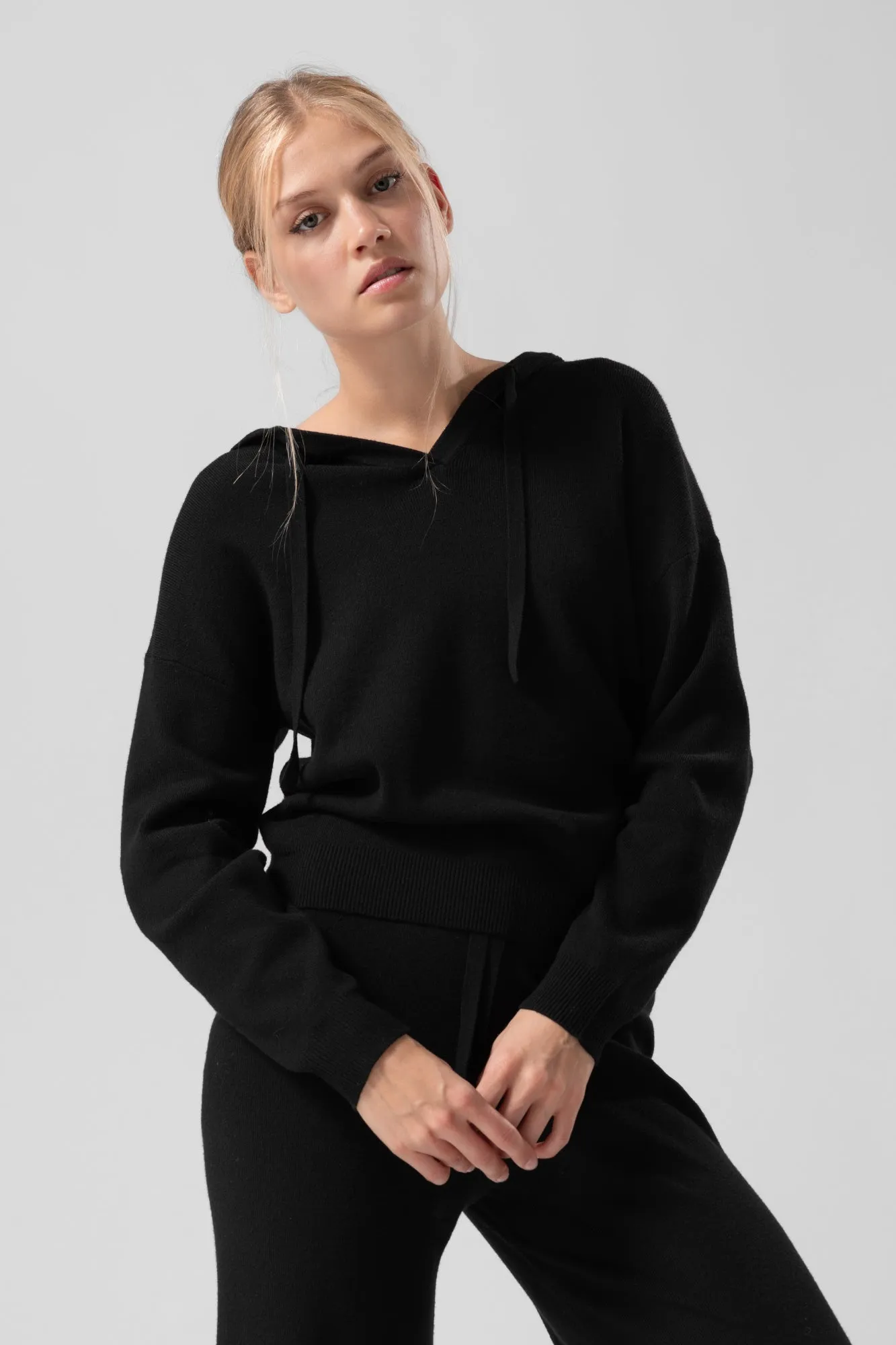 Knitted hoodie Krysten