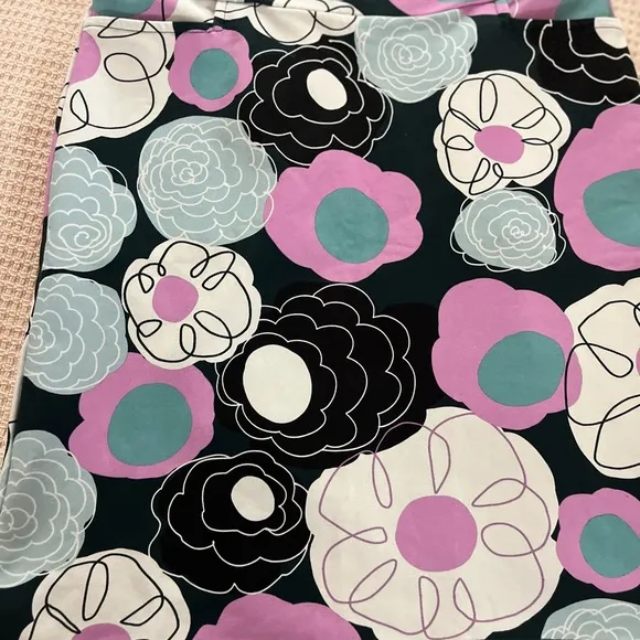 Lesly Evers skirt