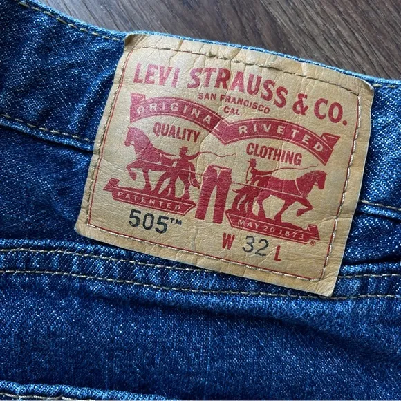 Levi’s 505 32 Vintage 90s Long Relaxed Denim Shorts Straight Fit Y2K High Rise