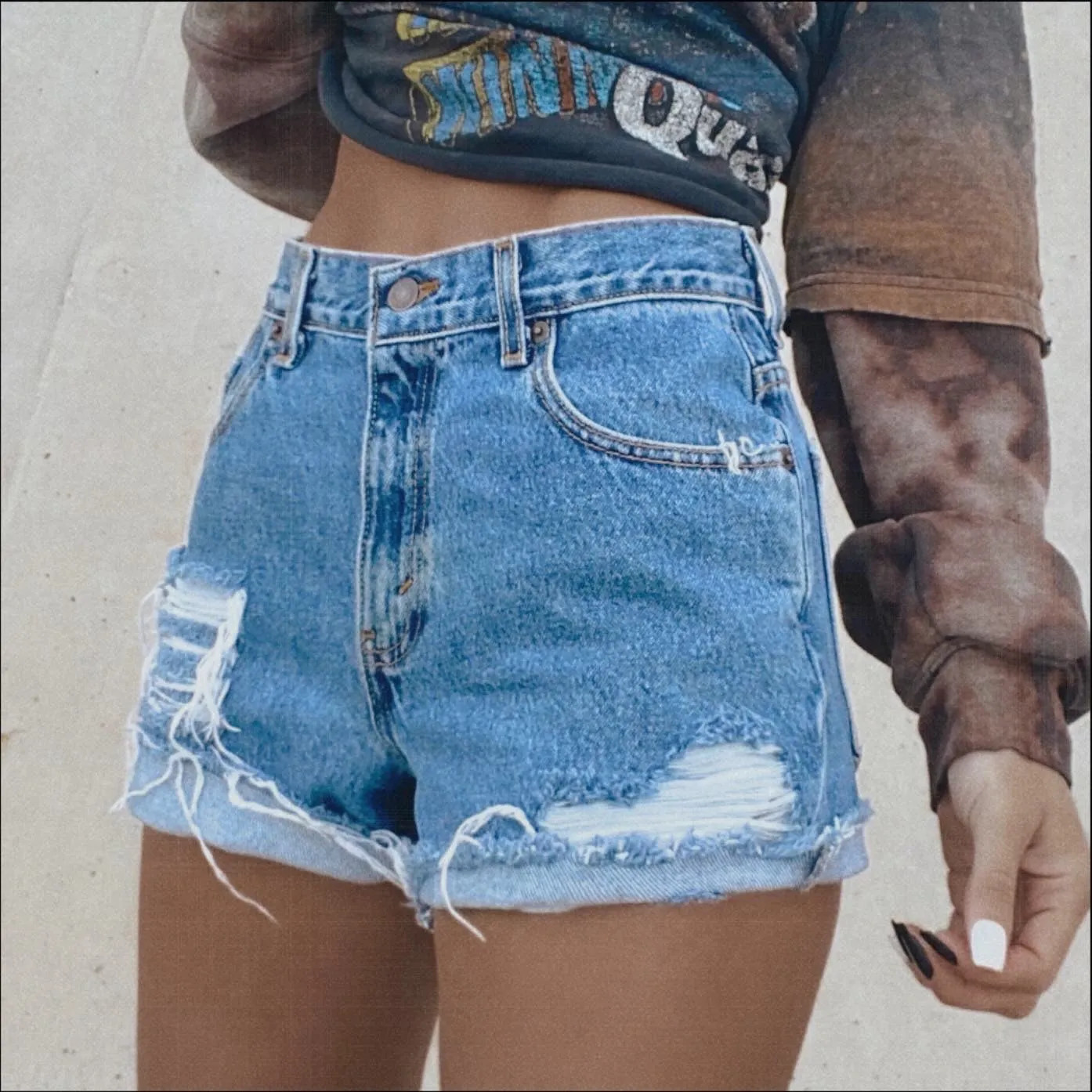 Levi’s Signature cut-offs