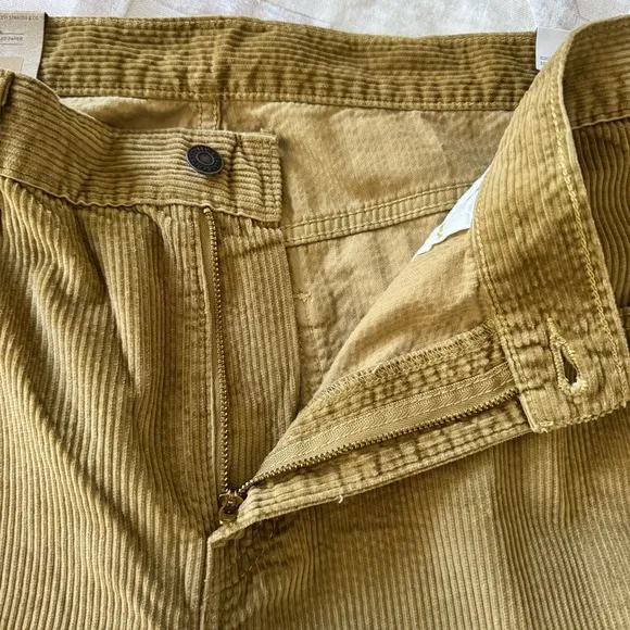 Levis Women Low Pro Jeans Brown Corduroy Mid Rise Straight legs 32x30 NWT $70