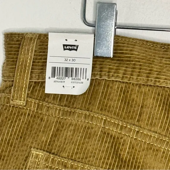 Levis Women Low Pro Jeans Brown Corduroy Mid Rise Straight legs 32x30 NWT $70