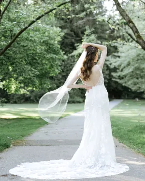 Lily Waltz Veil