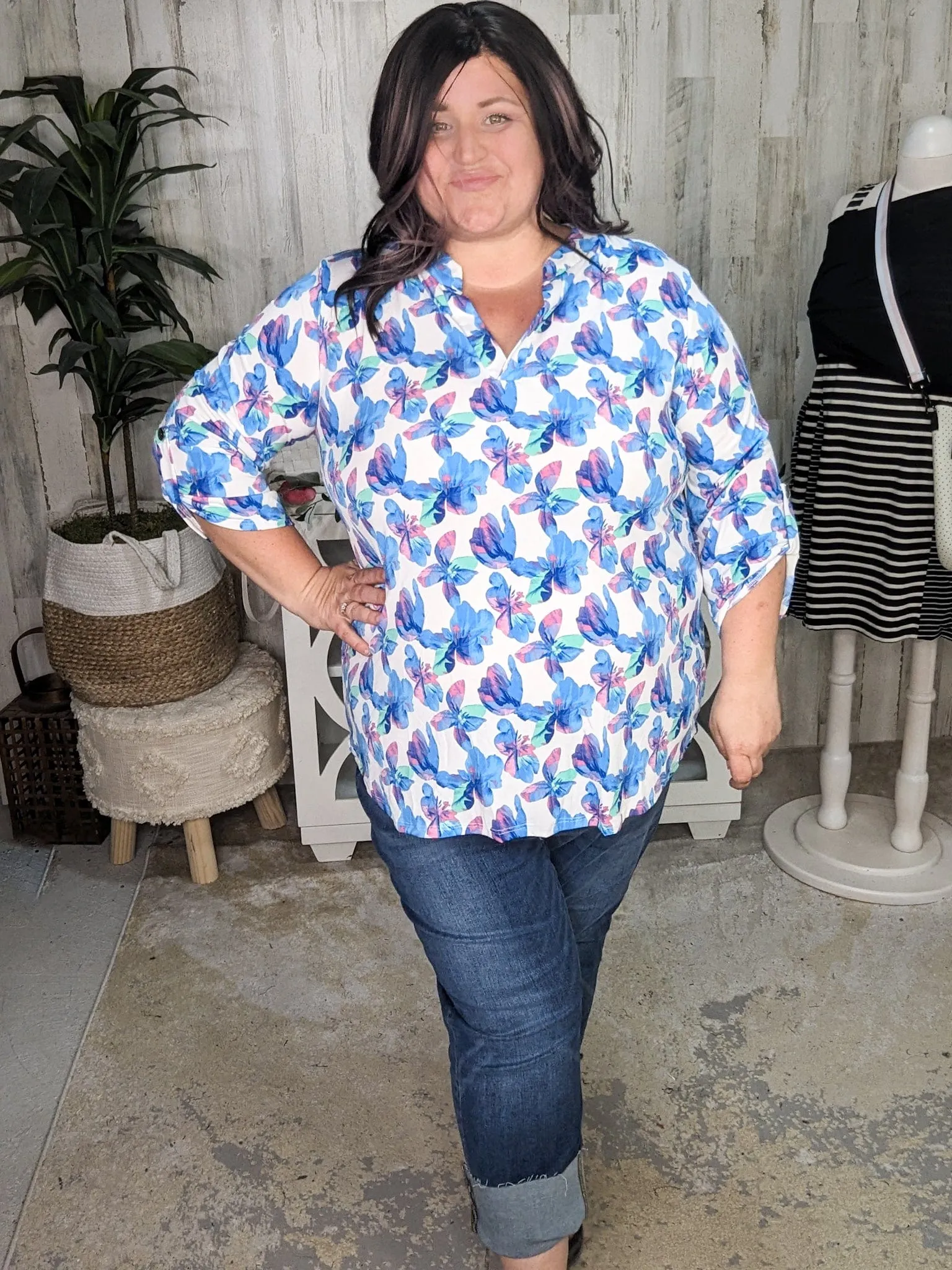 Lottie 3/4 Gabby Neckline Blouse in Ivory Florals (2 colors)