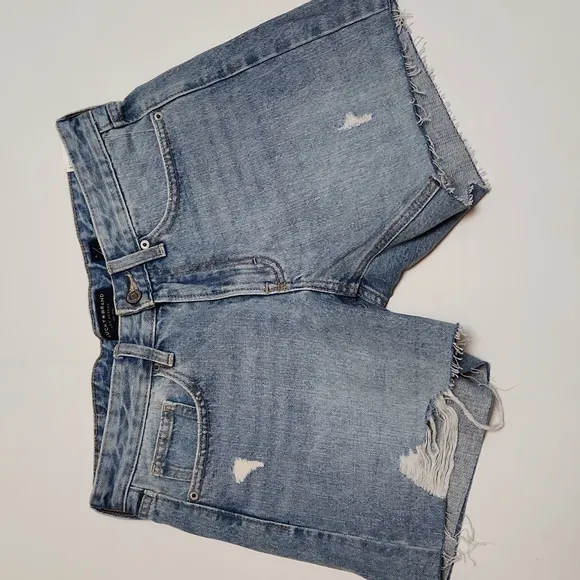 Lucky Brand boyfriend shorts sz 4/27