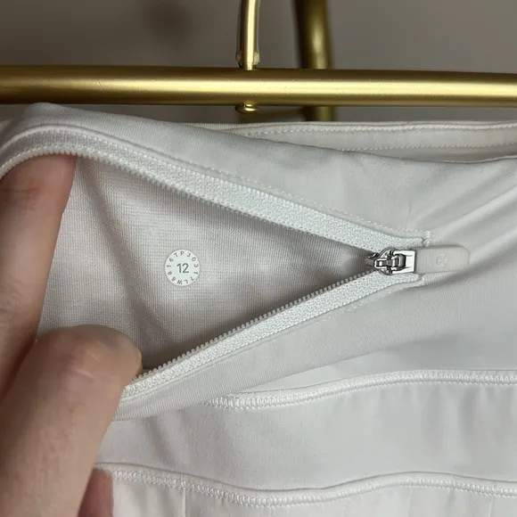 Lululemon Circuit Breaker Skirt Tall 15&quot; White