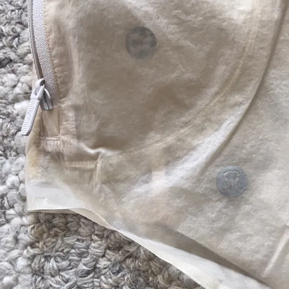 Lululemon NWT Step Out Short Size 8 White Opal