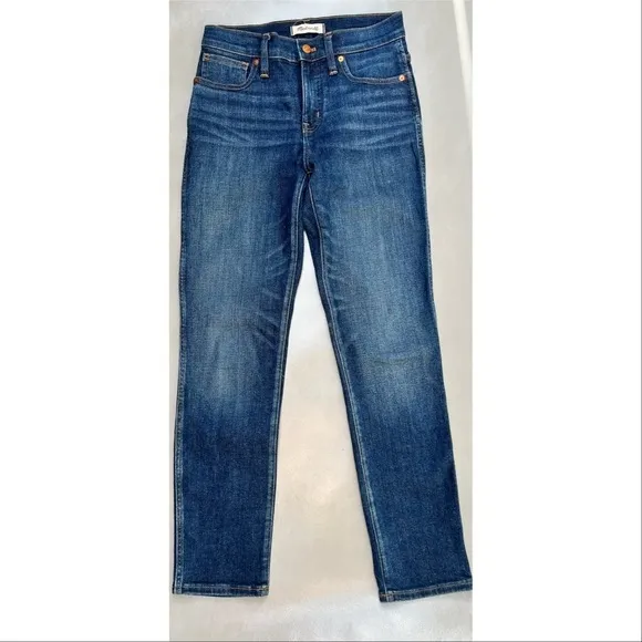 Madewell Slim Straight Jeans in Hammond Wash