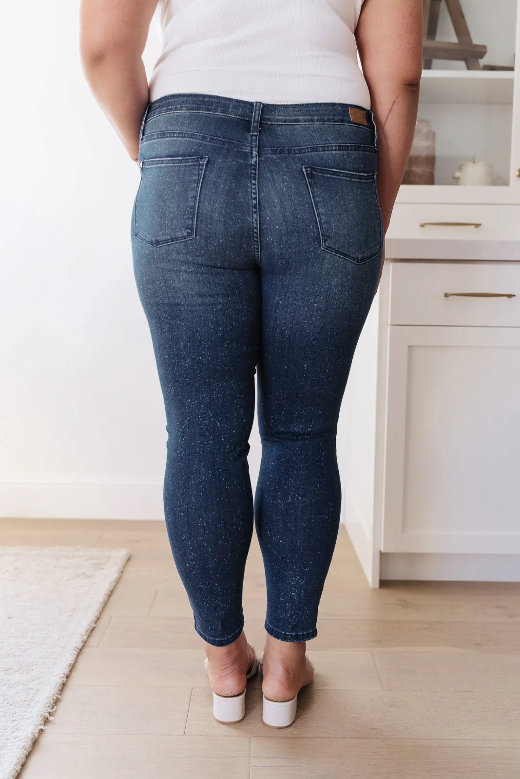 Mid-Rise Relaxed Fit Mineral Wash Jeans by Judy Blue