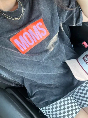 Moms Rule the World tee