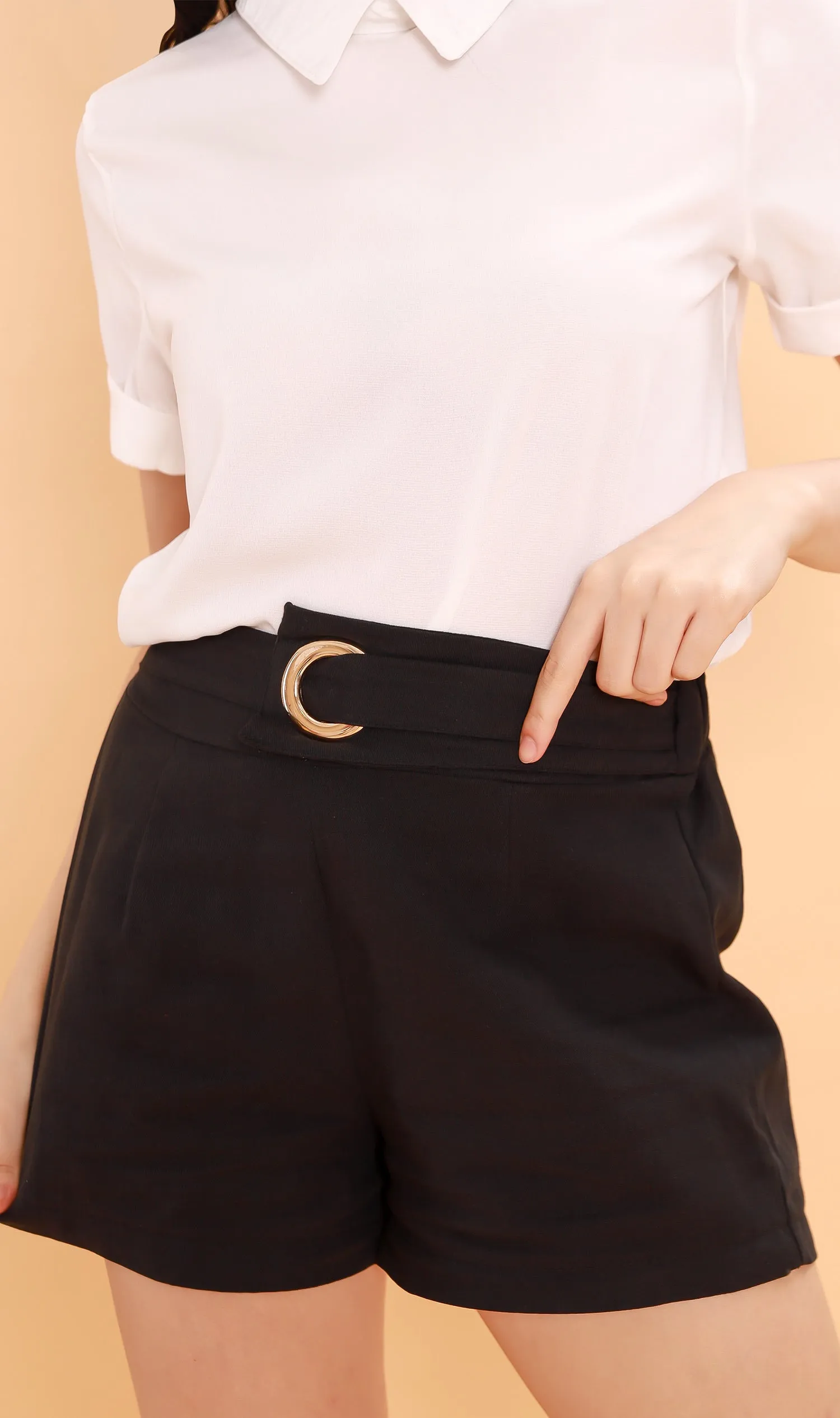 NATALIE Belt Accent Shorts (Black)