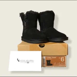New Koolaburra by UGG Aribel Short 6T Winter Boot For Toddlers