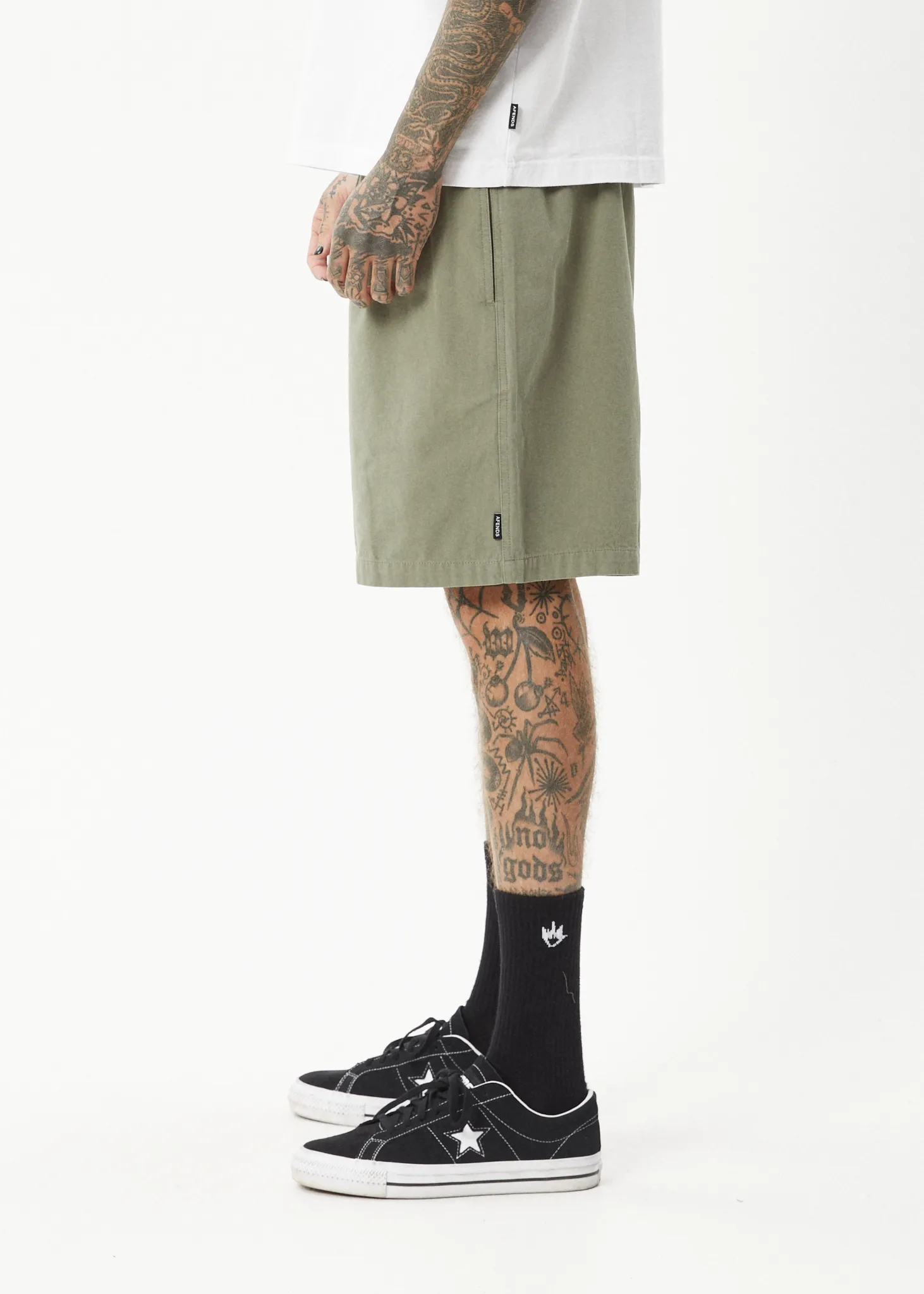 NINETY EIGHTS OVERSIZED SHORT 20 INCH - OLIVE