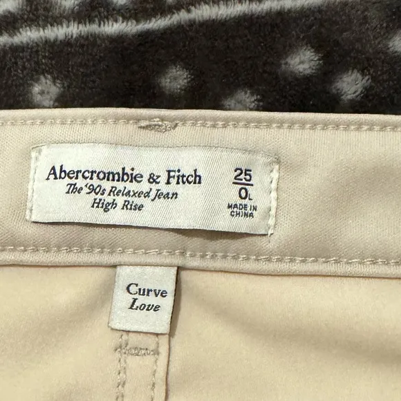 NWT Abercrombie &amp; Fitch Vintage Denim Mixed Fabric High Rise 90s Relaxed Jean.