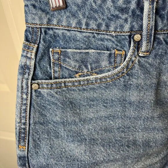 NWT Women’s Unpublished  Jessa-Boyish Denim Jean Short Size 27 #344