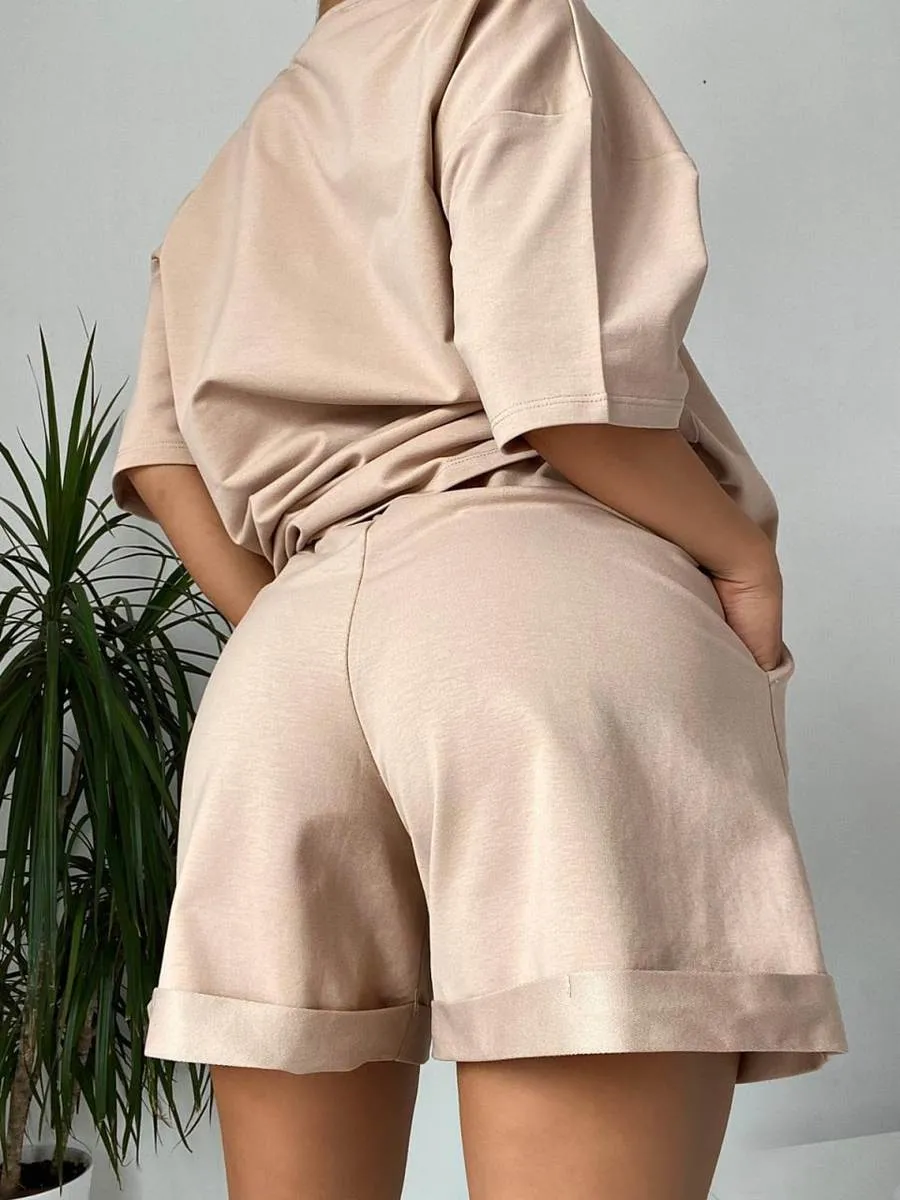Relaxed Fit Embroidered Two-Piece Shorts Set with Sporty Charm