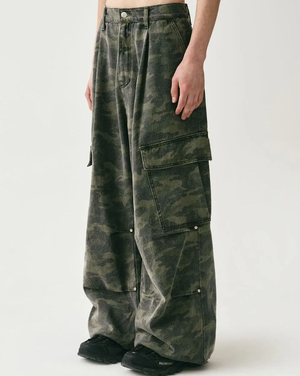 Shadow Terrain Wide-Leg Cargo Trousers