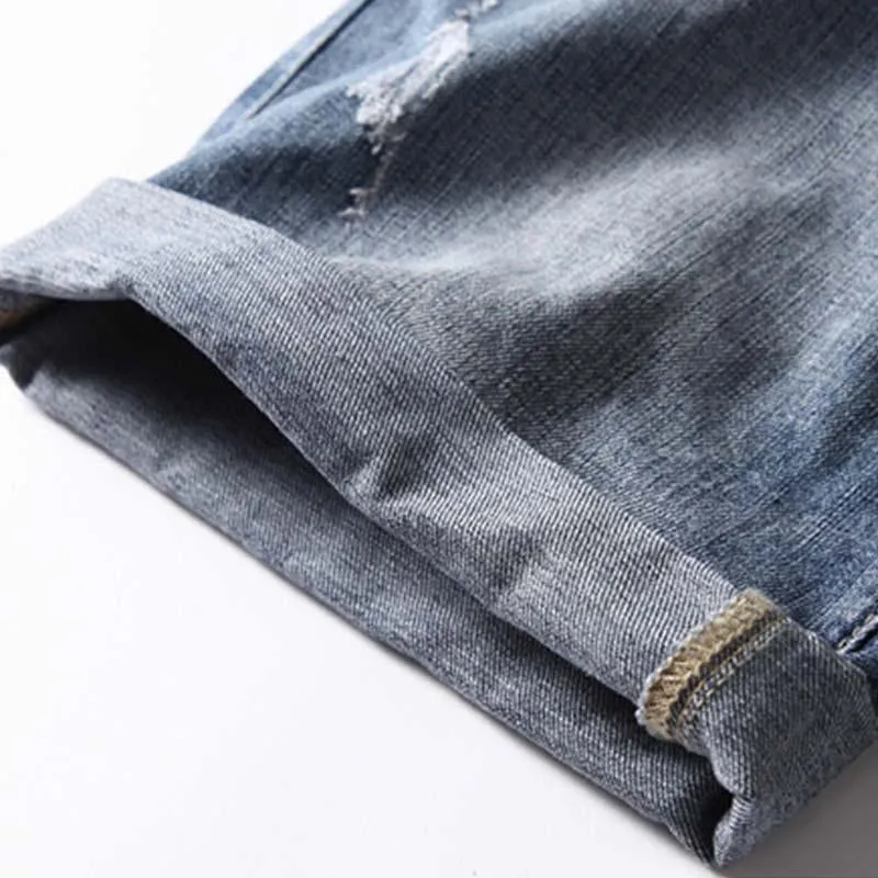 Short en jean droit déchiré d'été vintage