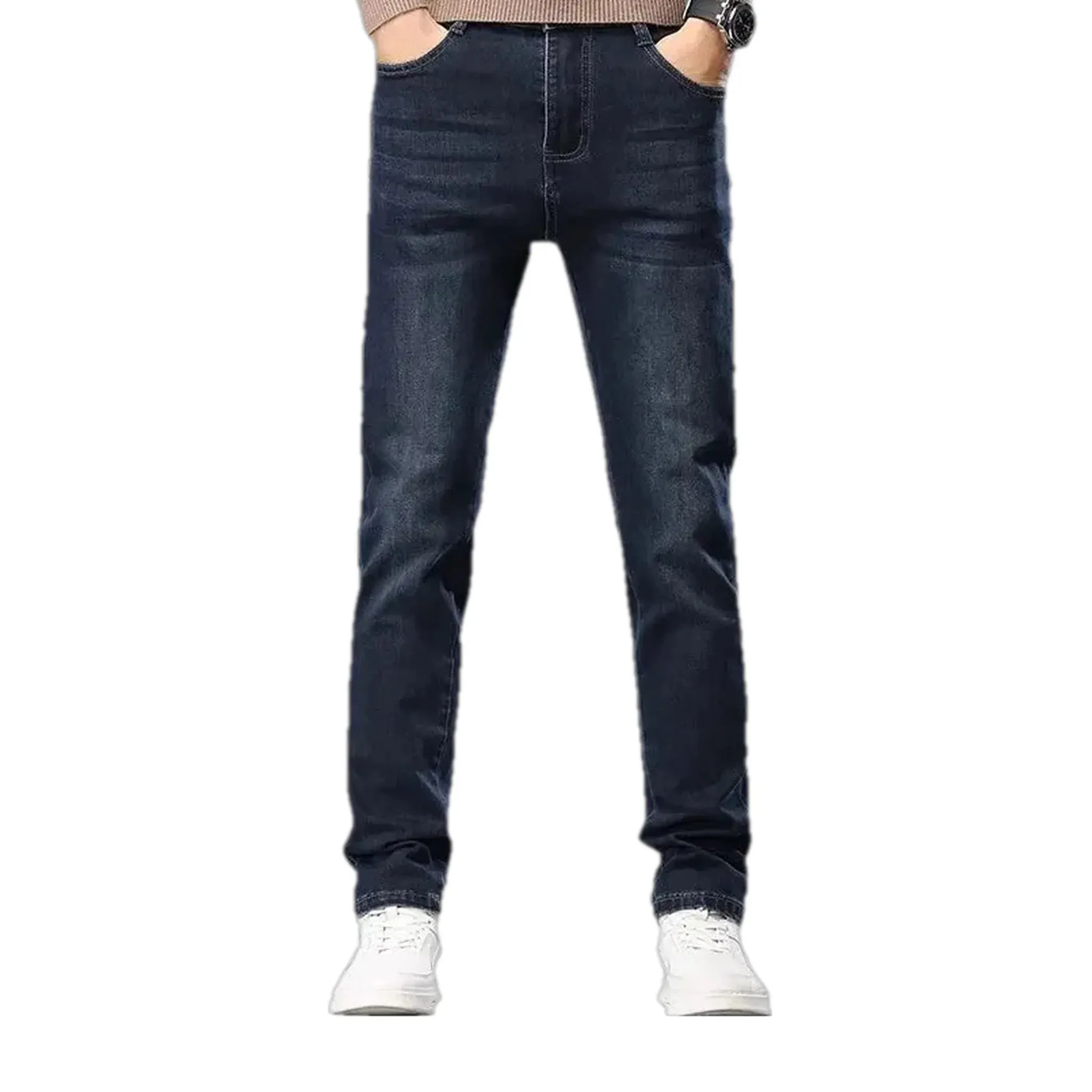 Slim-fitting mid-rise men's jeans