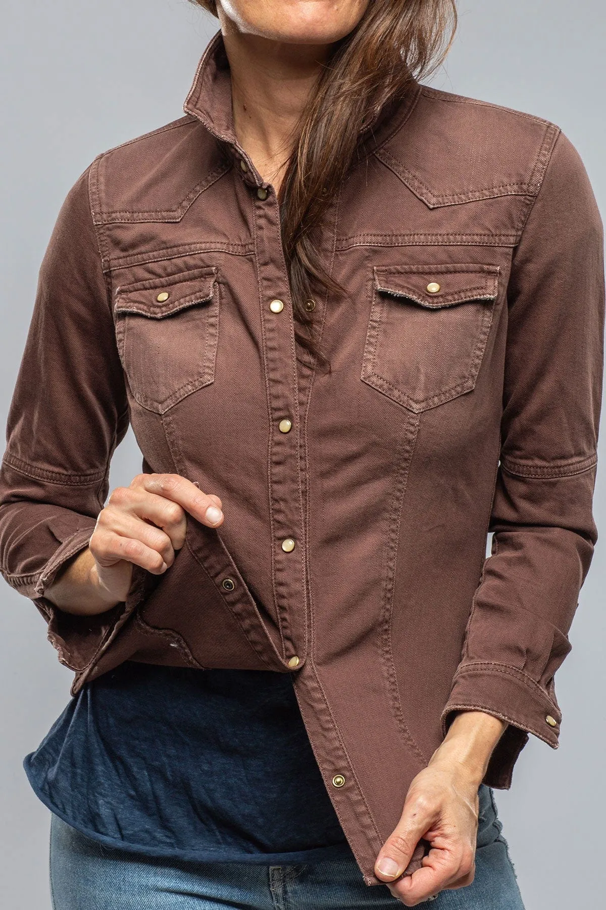 Sweetwater Denim Shirt In Mogano