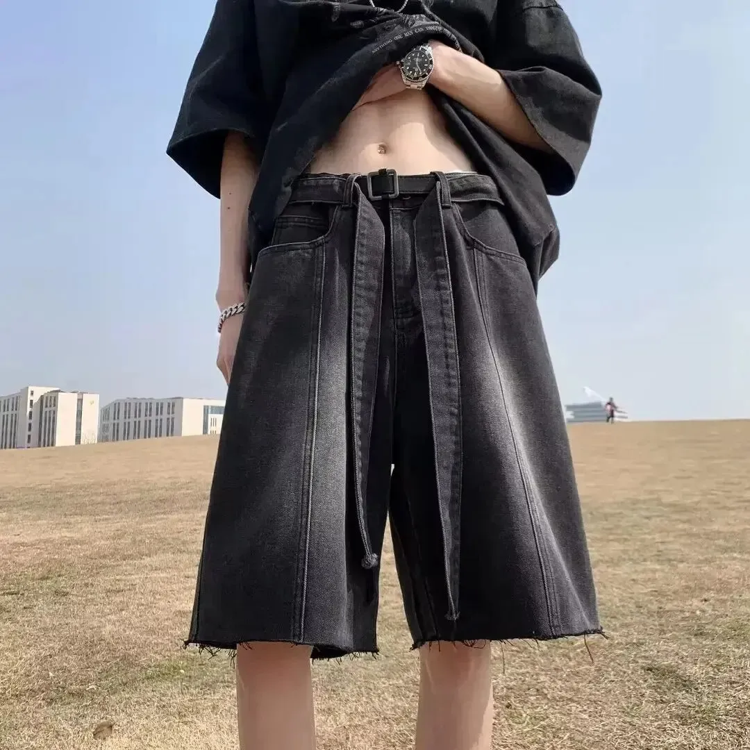 TrendMann Vintage Denim Shorts in Distressed-Optik