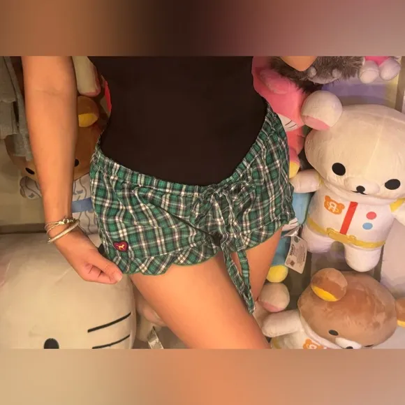 Vintage Early 2000’s VSPINK UNIVERSITY Green and white plaid shorts