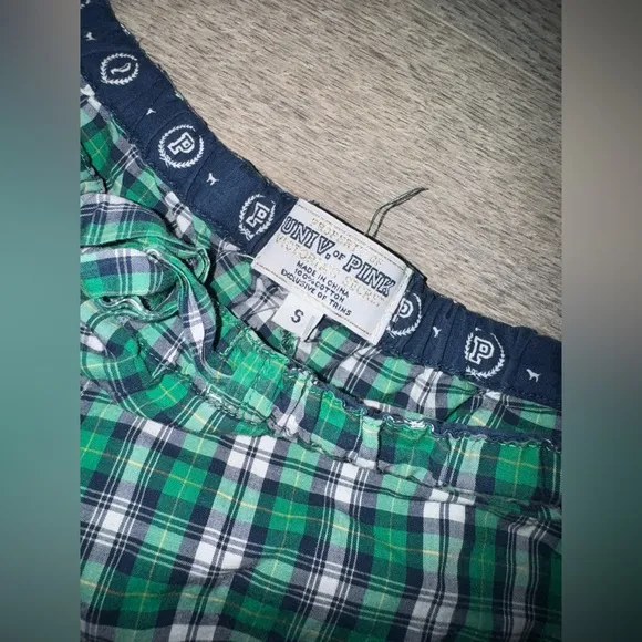 Vintage Early 2000’s VSPINK UNIVERSITY Green and white plaid shorts