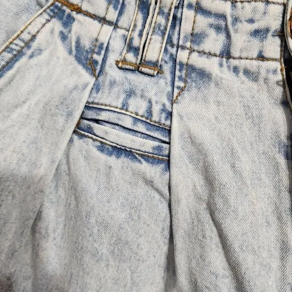 Vintage high waist acid washed denim mom jean shorts long pleated jorts 7/8