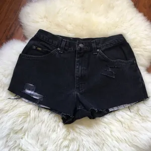 ⚡️Vintage LEE distressed black denim shorts