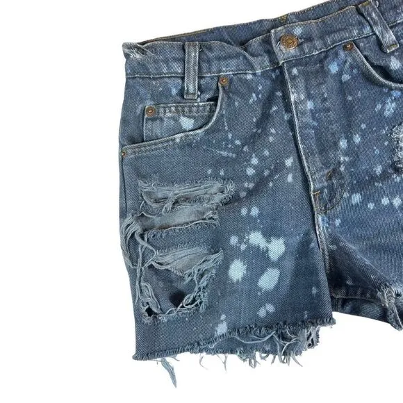 Vintage Levi’s Orange Tab Bleach Splatter Cut Off Distressed Denim Shorts