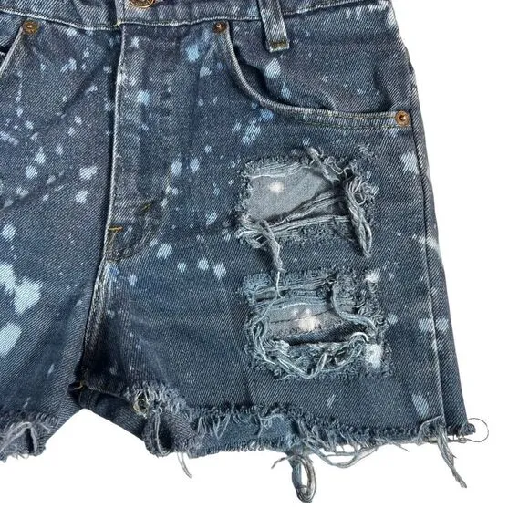 Vintage Levi’s Orange Tab Bleach Splatter Cut Off Distressed Denim Shorts