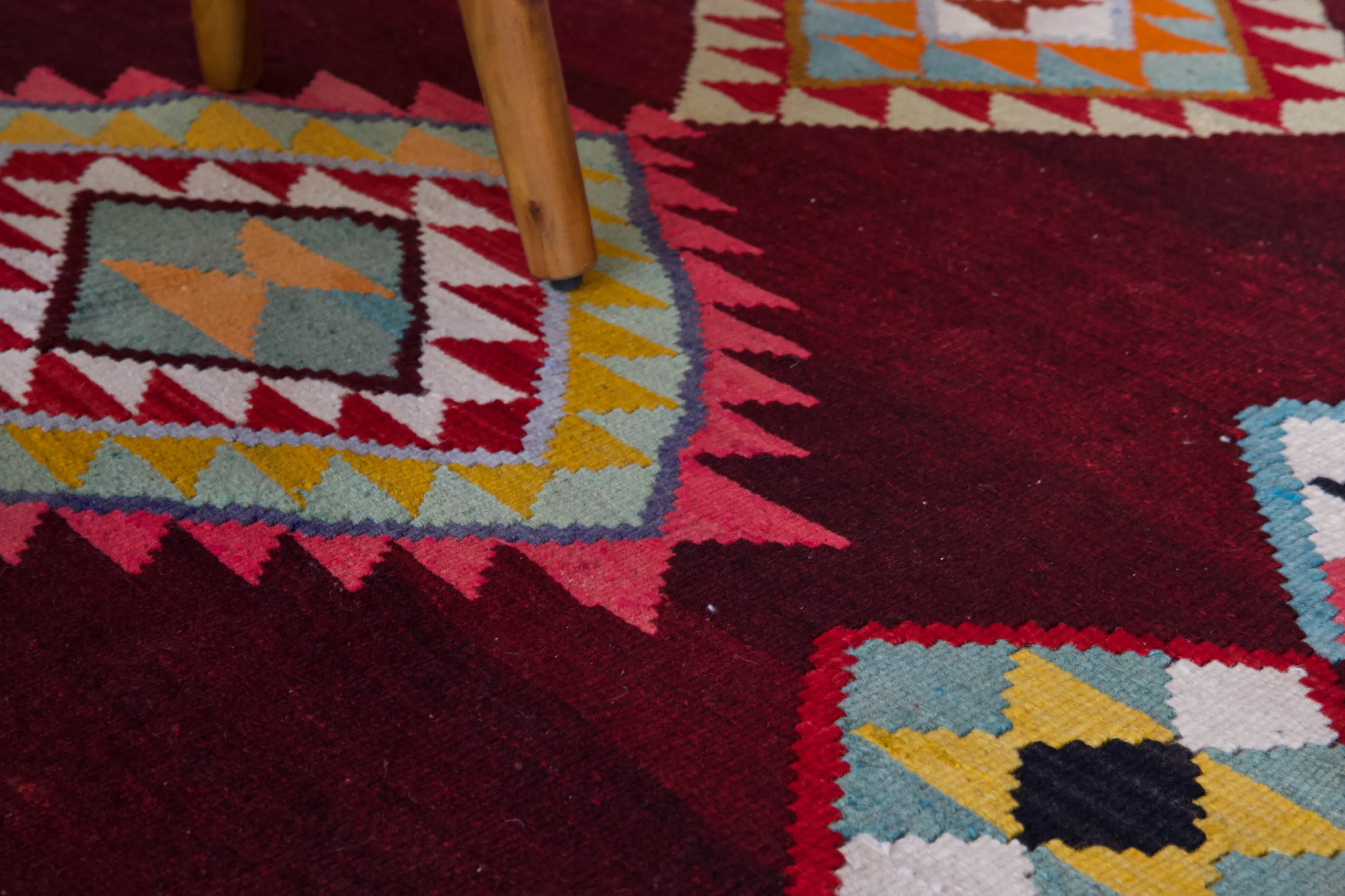 Vintage Turkish Bencik Kilim Rug 4'11"x7'11"